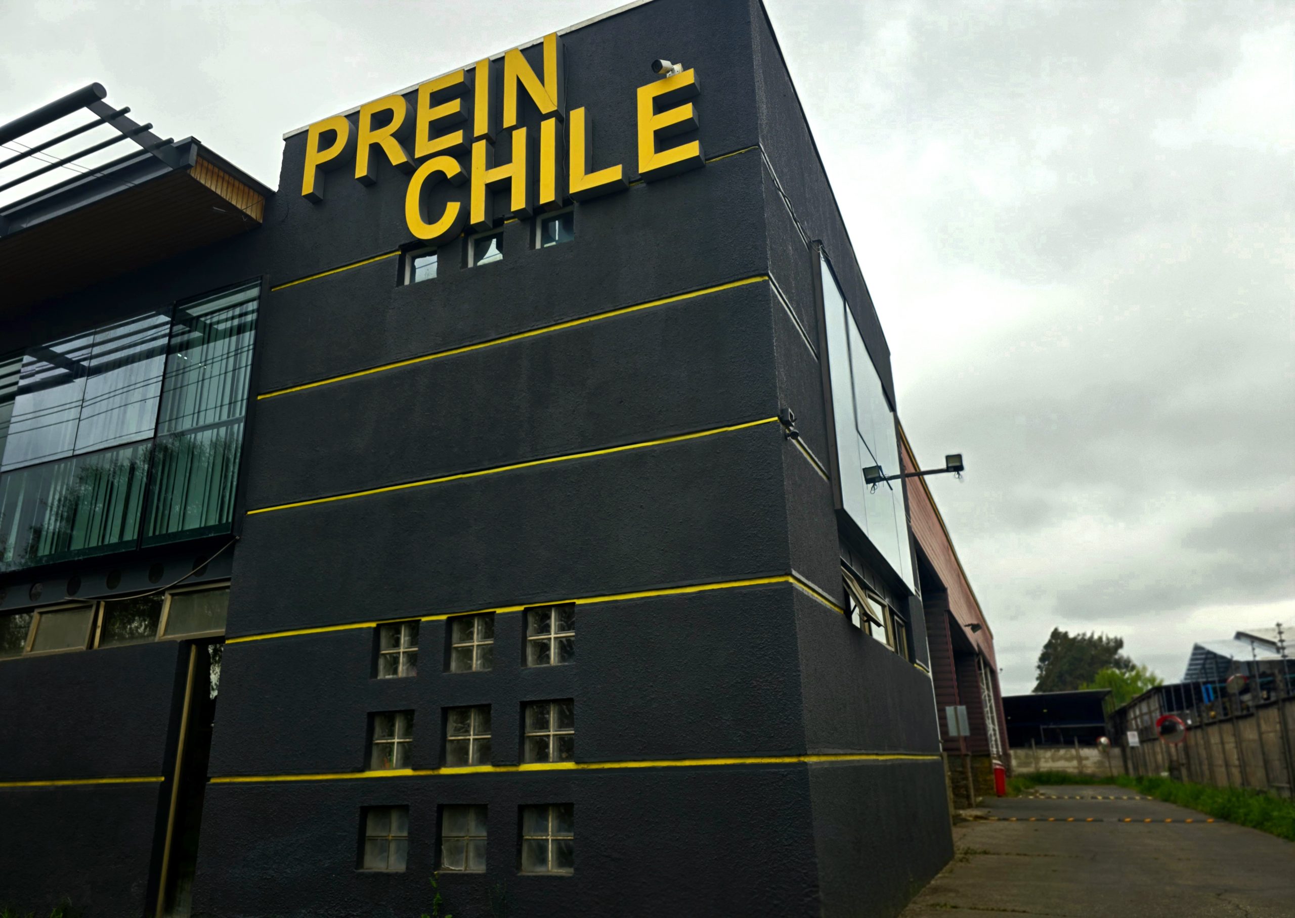 20250926_120157(1)(1) Nosotros